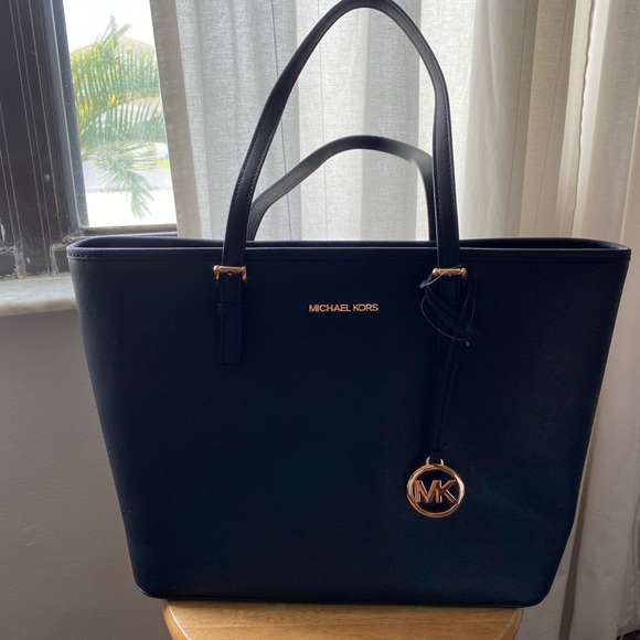 Michael Kors Handbags - Michael Kors tote handbag